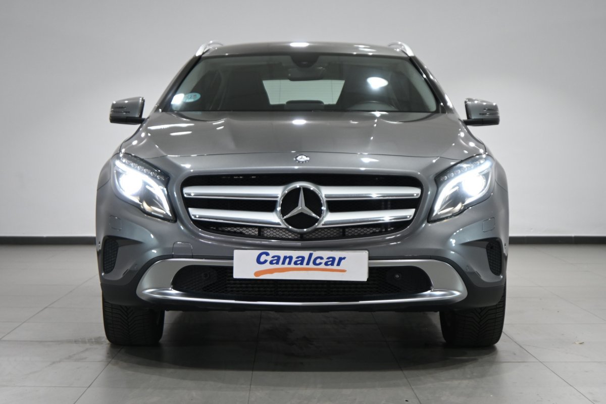 Foto Mercedes-Benz Clase GLA 2