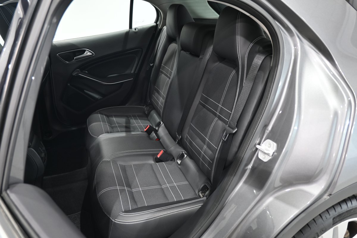 Foto Mercedes-Benz Clase GLA 11