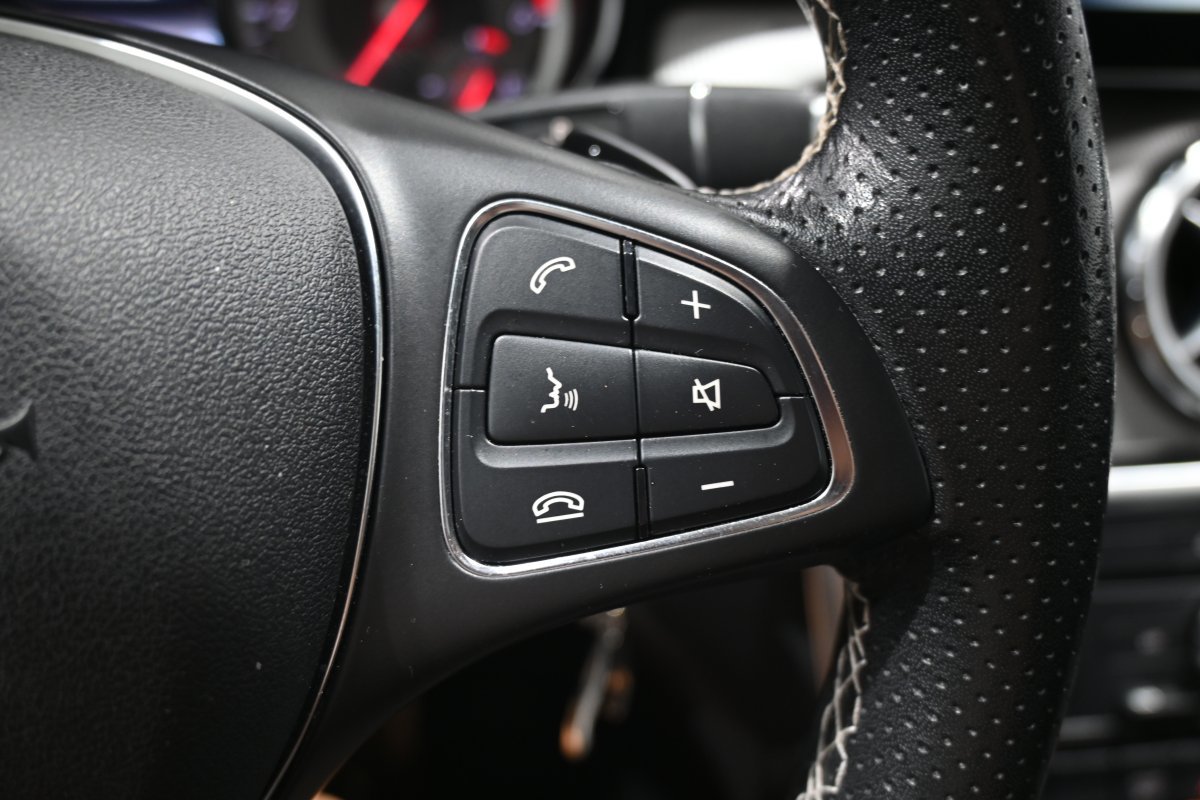 Foto Mercedes-Benz Clase GLA 23