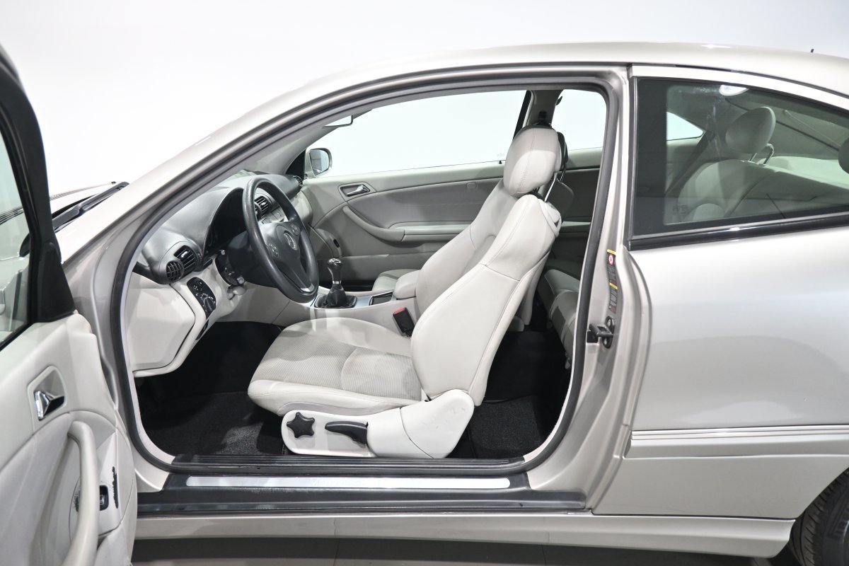 Foto Mercedes-Benz Clase CLC 10