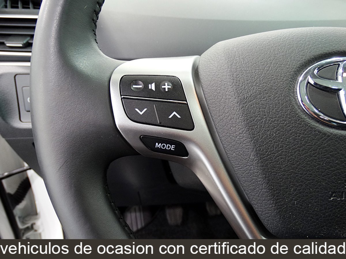 Foto Toyota Corolla Verso 23