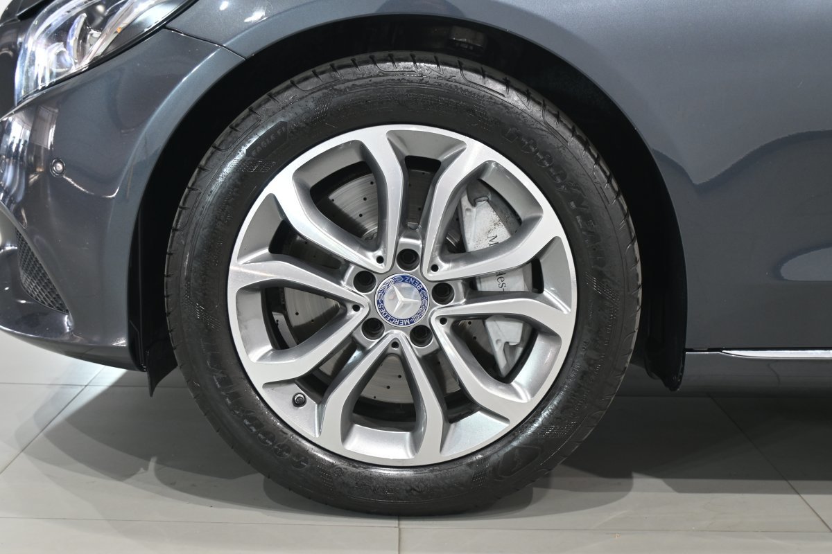 Foto Mercedes-Benz Clase C 32