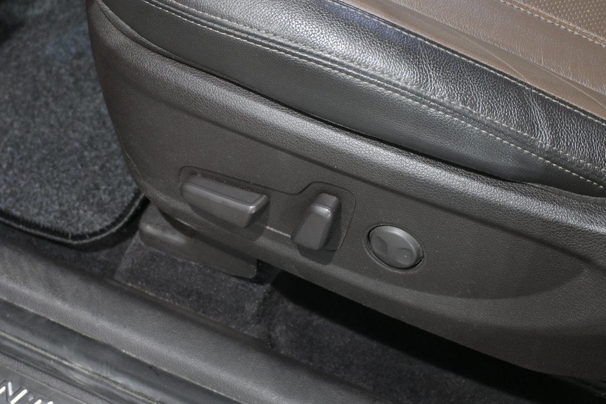 Foto Hyundai Santa Fe 33