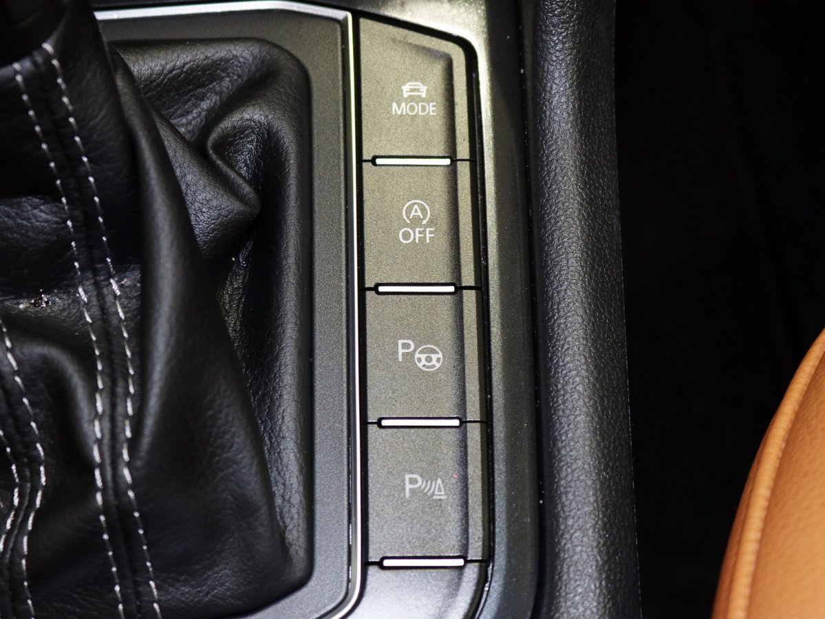 Foto Volkswagen Tiguan 30