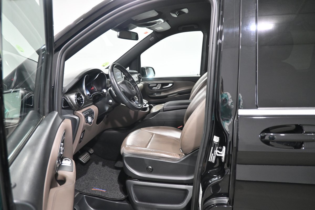 Foto Mercedes-Benz Clase V 11