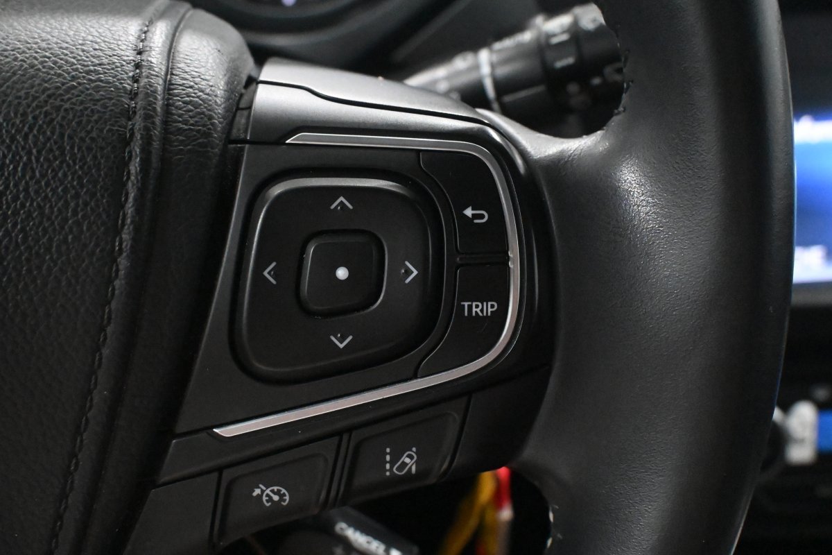 Foto Toyota Avensis 23