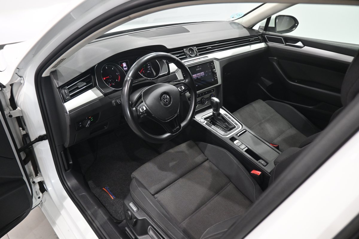 Foto Volkswagen Passat 9