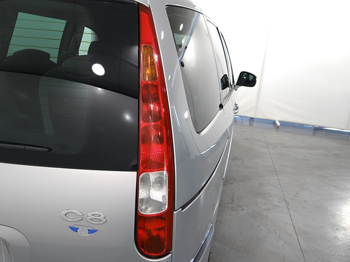 Foto Citroën C8 18