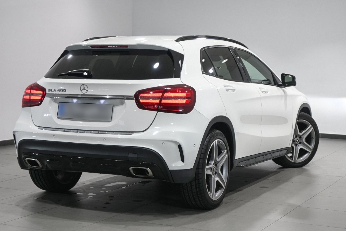 Foto Mercedes-Benz Clase GLA 4