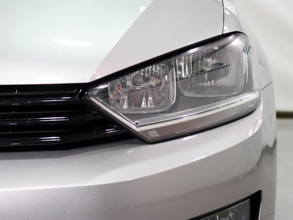 Foto Volkswagen Golf Sportsvan 12