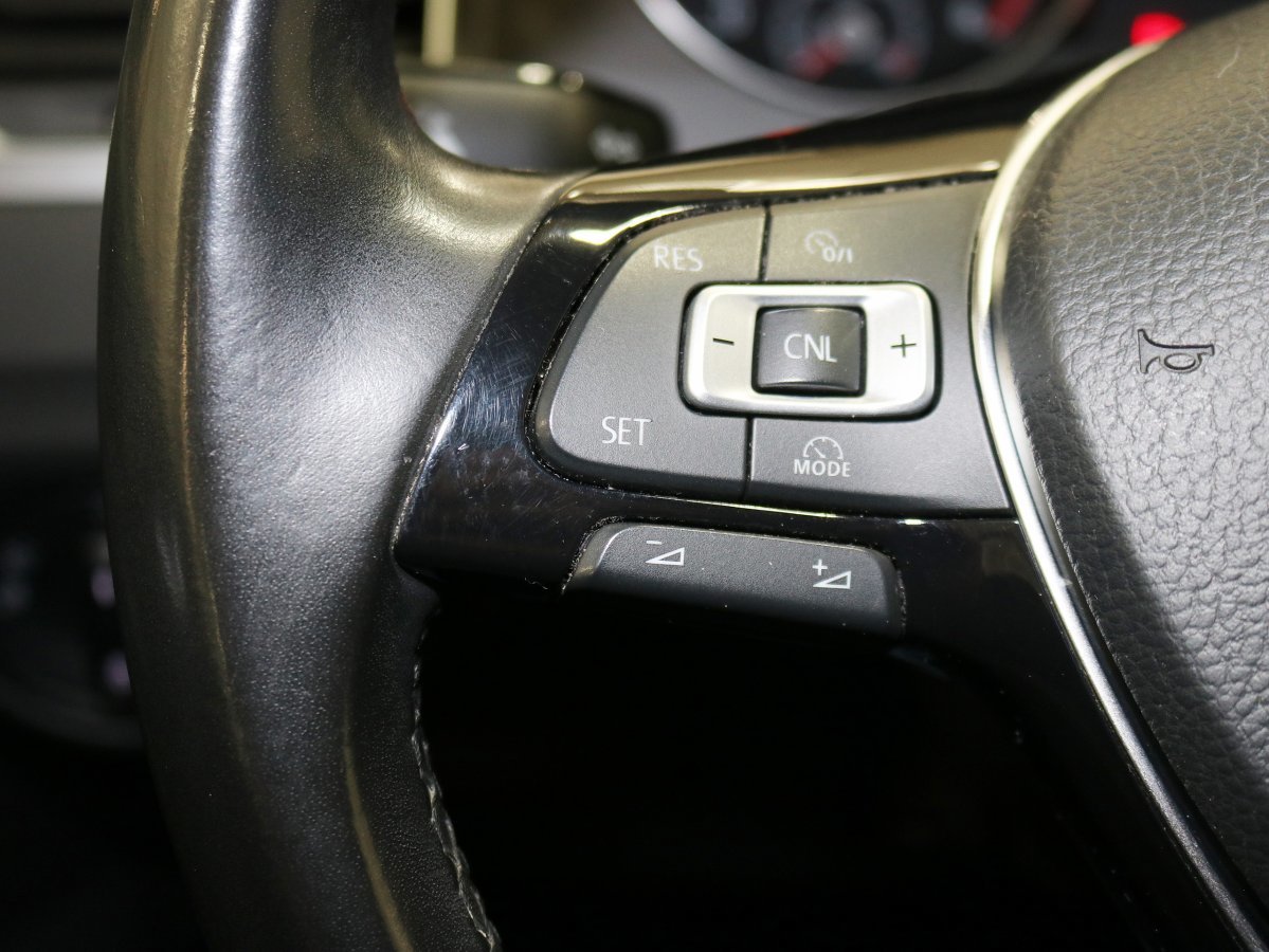 Foto Volkswagen Golf Sportsvan 24