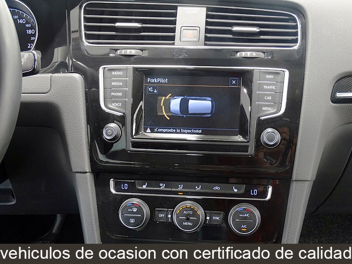 Foto Volkswagen Golf 22