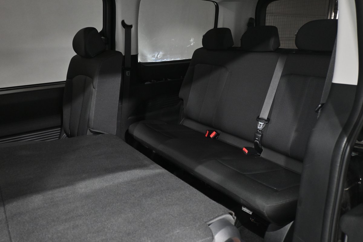 Foto Hyundai Staria 13