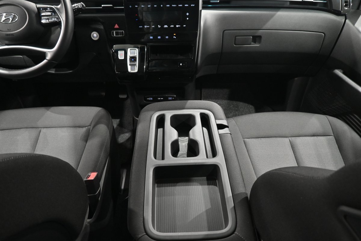 Foto Hyundai Staria 22