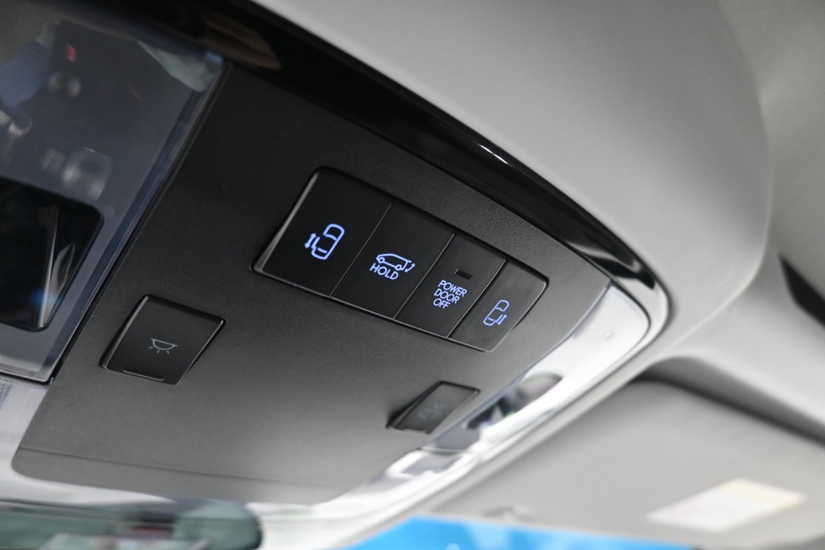 Foto Hyundai Staria 28