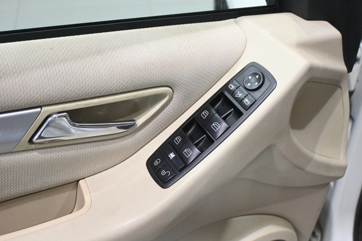 Foto Mercedes-Benz Clase B 22