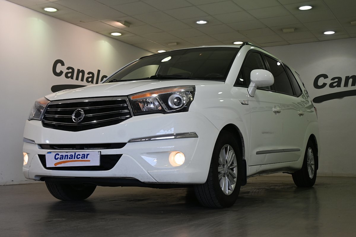Foto SsangYong Rodius 1