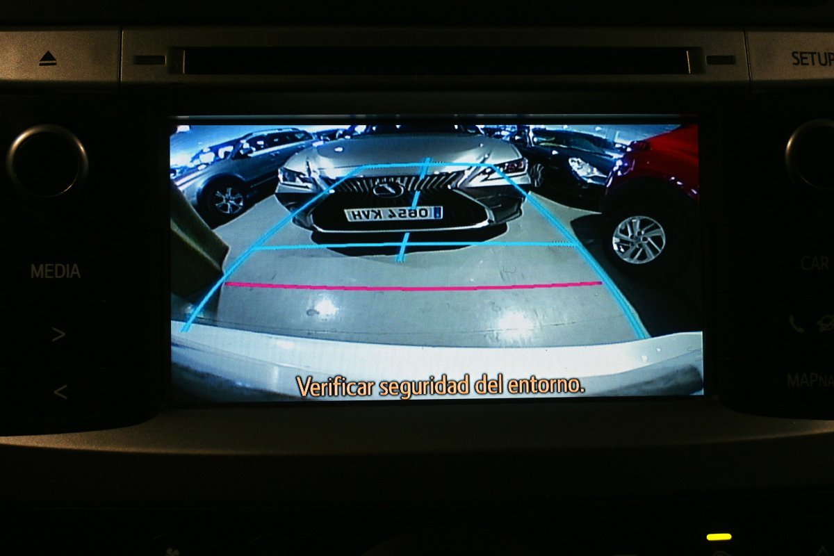 Foto Toyota Corolla Verso 13