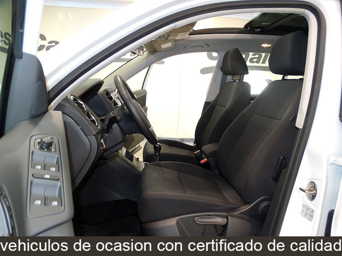 Foto Volkswagen Tiguan 15