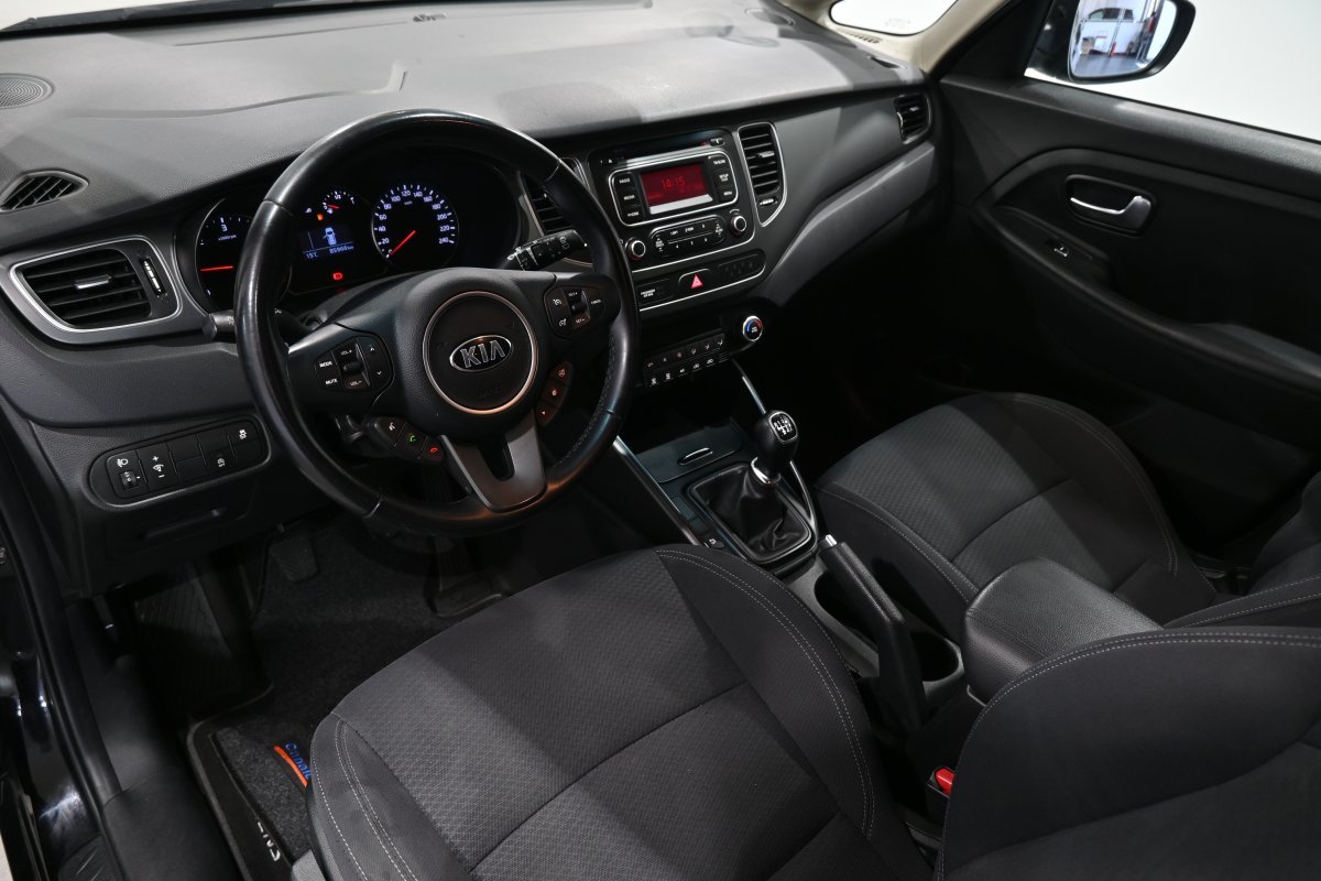 Foto Kia Carens 9