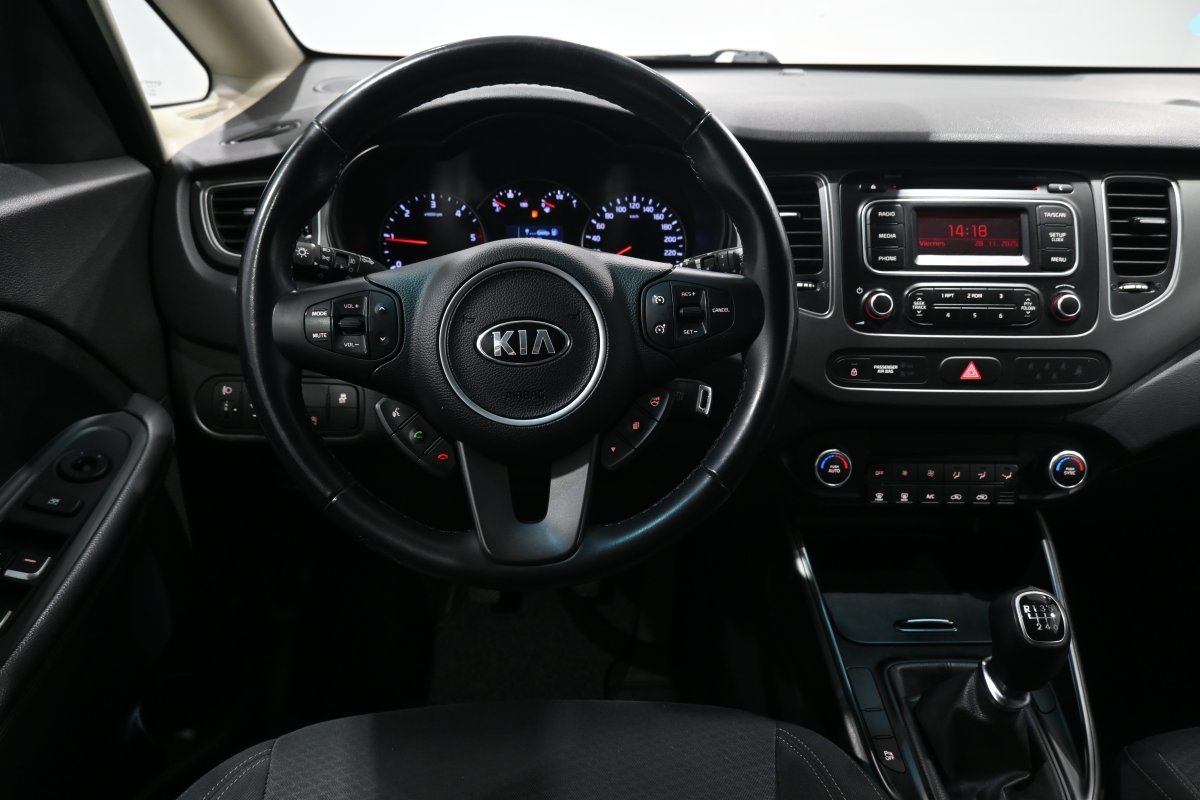 Foto Kia Carens 18